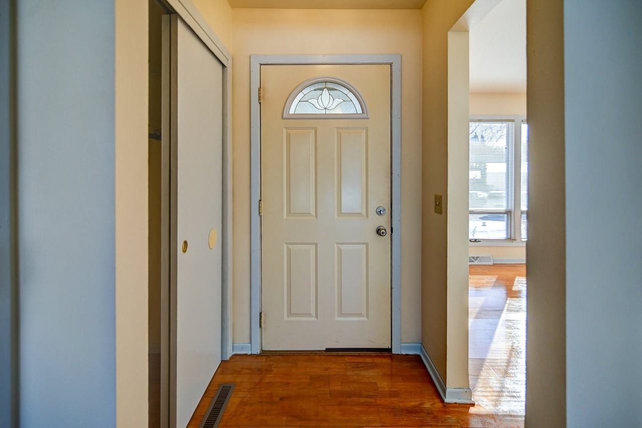 12 Brompton Cir #NA - Photo 3 of 29