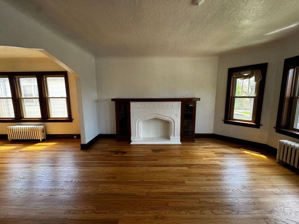 5531 N Linder Ave #2 - Photo 5 of 23