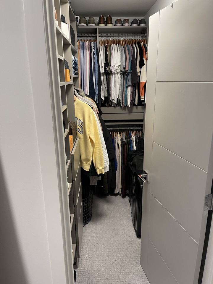 8447 Delridge Way Sw #B - Photo 4 of 9