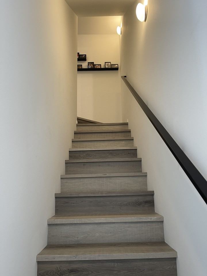 8447 Delridge Way Sw #B - Photo 6 of 9