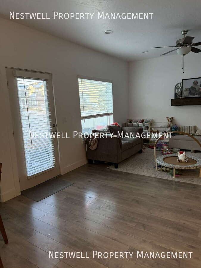 7257 N Clover Leaf Ln - Photo 3 of 20