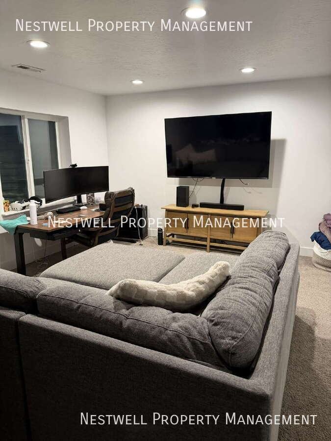 7257 N Clover Leaf Ln - Photo 7 of 20