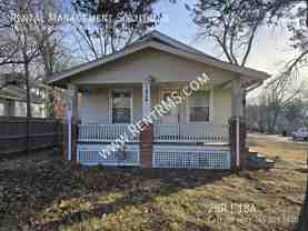 1834 Sw Washburn Ave - Photo 1 of 1