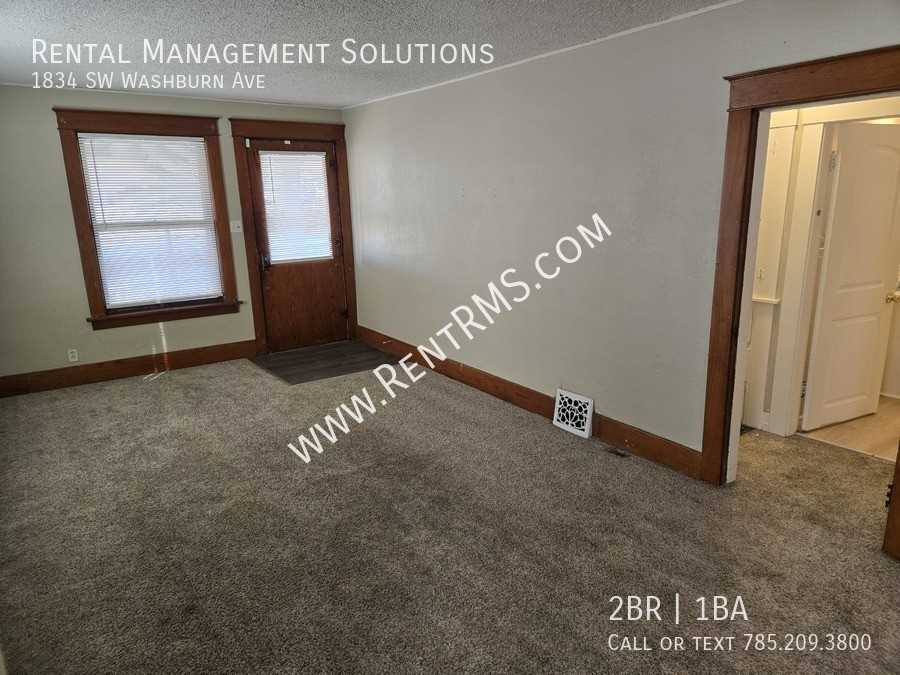 1834 Sw Washburn Ave - Photo 4 of 19