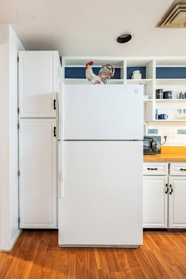 Newtown Tpke - Photo 3 of 40