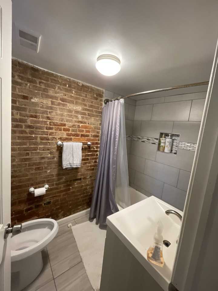 802 N Broadway #B - Photo 3 of 8