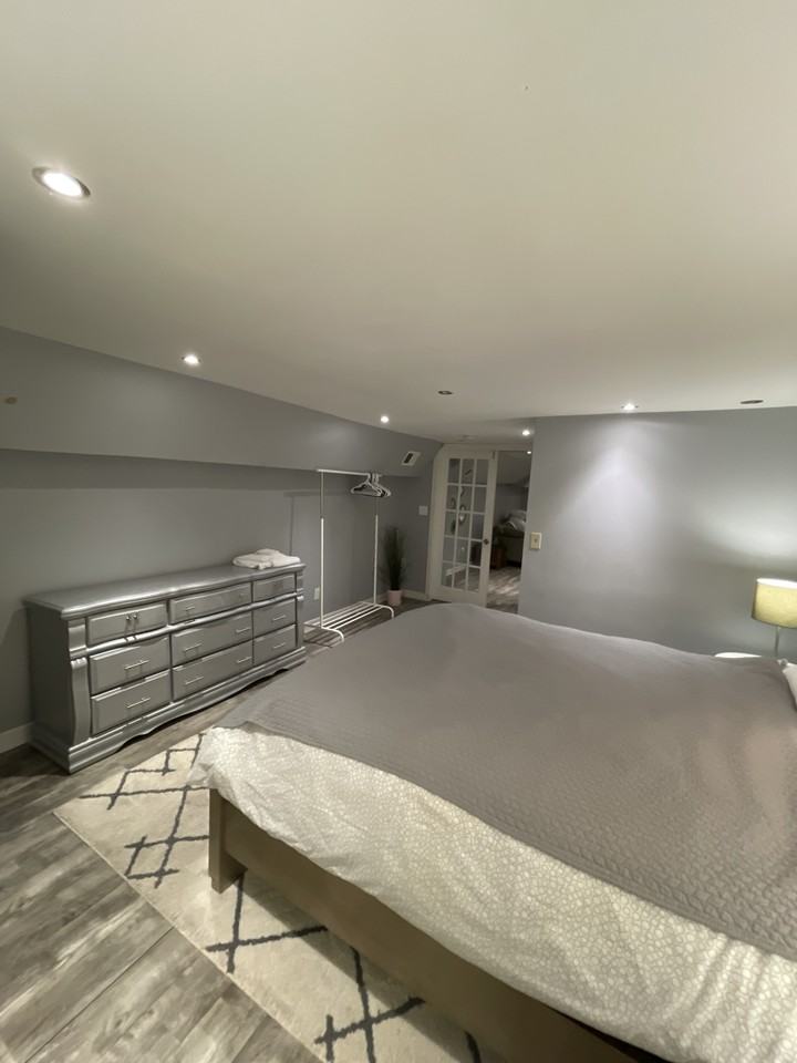 802 N Broadway #B - Photo 6 of 8