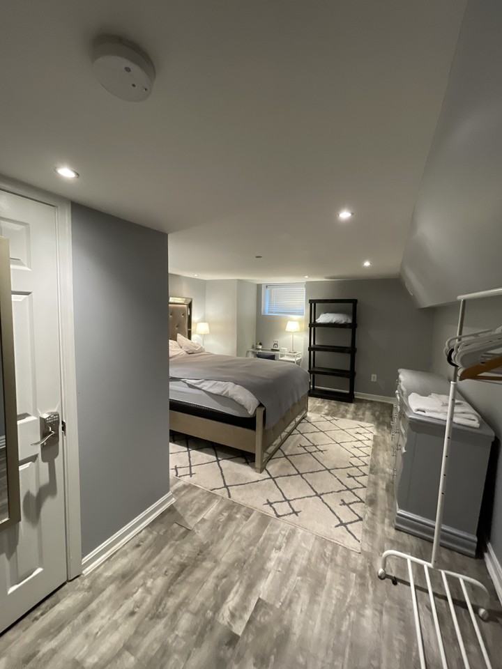 802 N Broadway #B - Photo 7 of 8