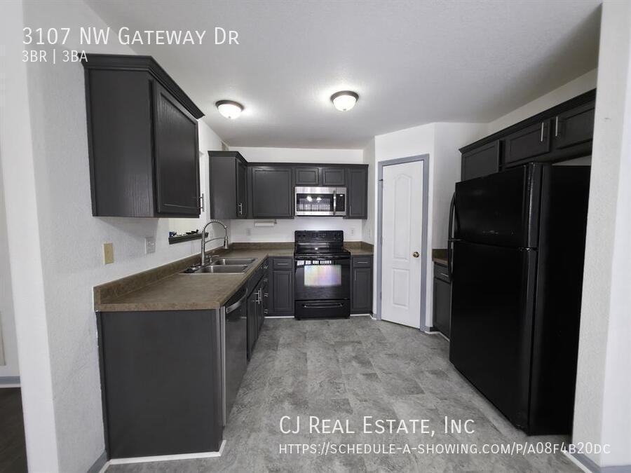 3107 Nw Gateway Dr - Photo 4 of 12