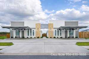 featured image of 217 Rafael Dr #2