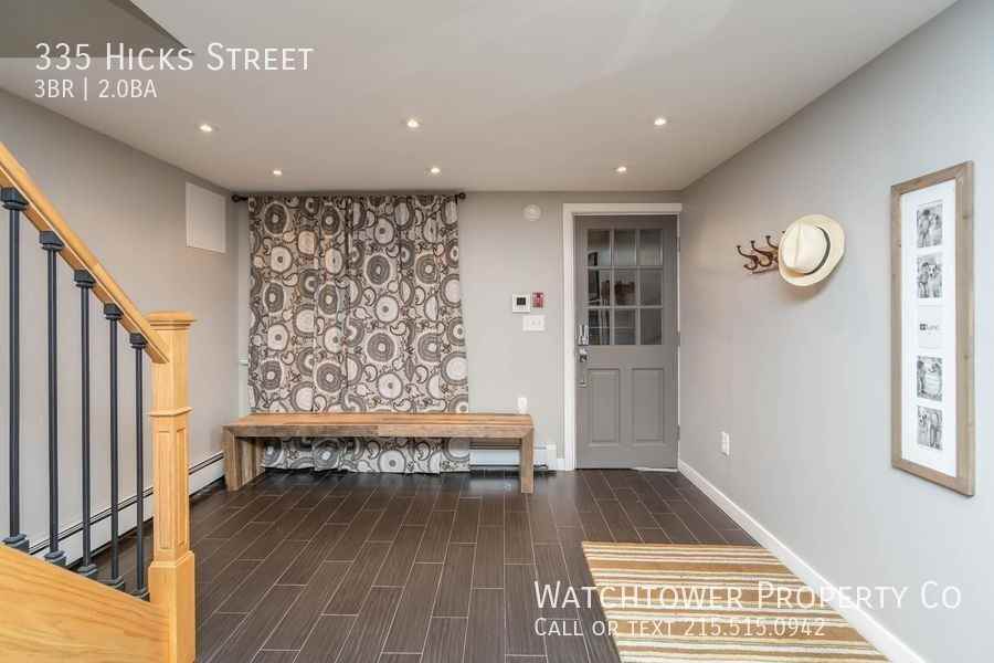 335 S Hicks St - Photo 4 of 32