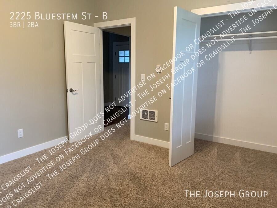 2225 Bluestem St #B - Photo 4 of 16
