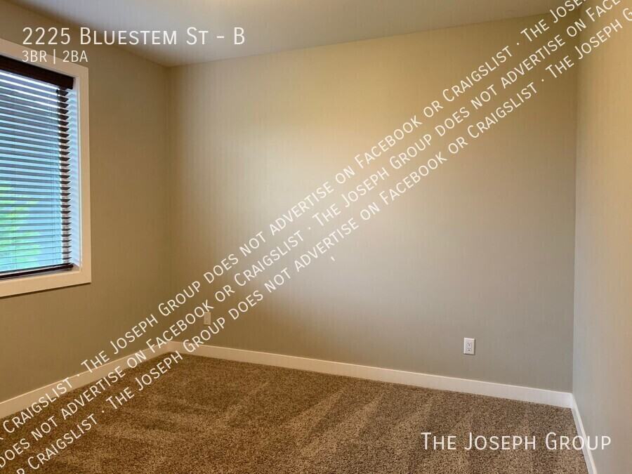 2225 Bluestem St #B - Photo 5 of 16