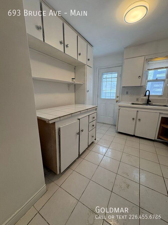 693 Bruce Ave #MAIN - Photo 2 of 10