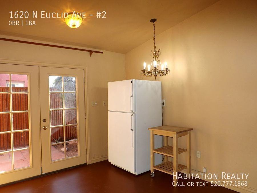 1620 N Euclid Ave #2 - Photo 4 of 15