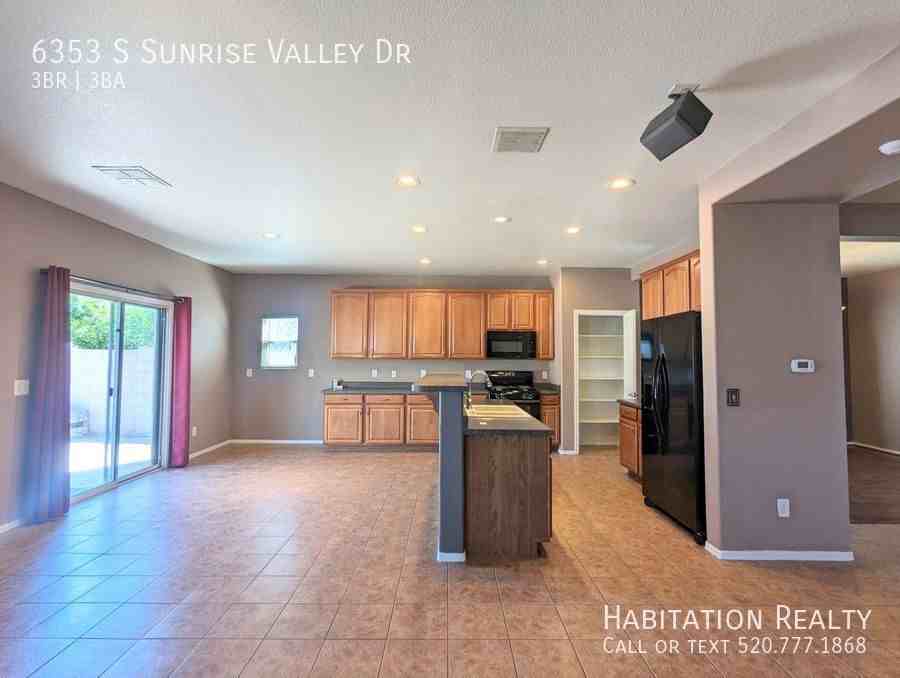 6353 S Sunrise Valley Dr - Photo 3 of 28