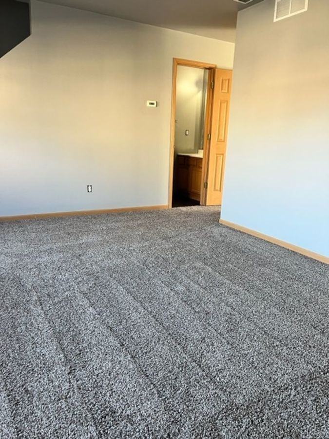 1715 Dainesway - Photo 7 of 9