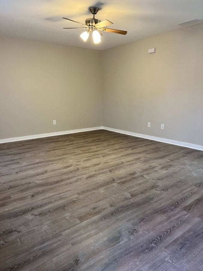 1805 Dainesway - Photo 6 of 13