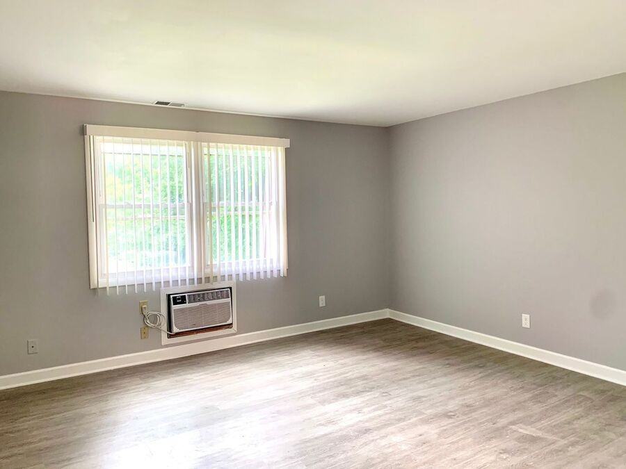 360 Mayfield Ave #C - Photo 4 of 11