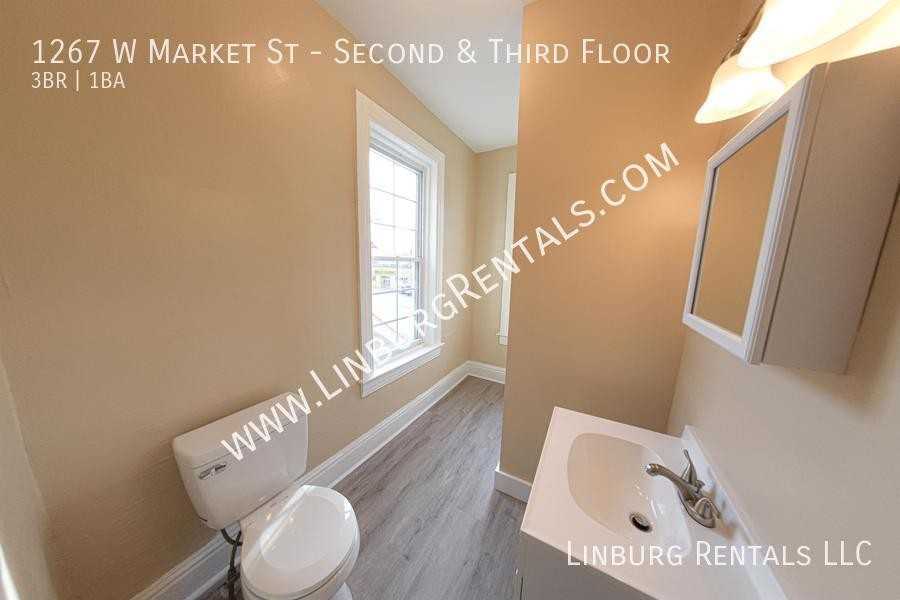 1267 W Market St #2nd3rdFL - Photo 5 of 12
