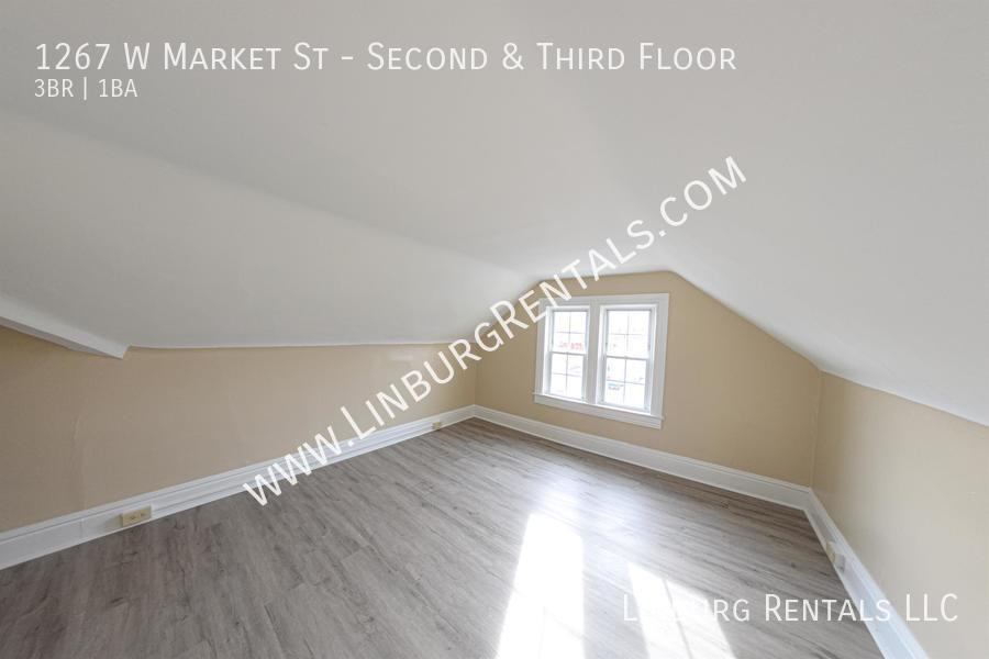 1267 W Market St #2nd3rdFL - Photo 7 of 12