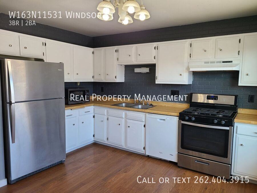 W163N11531 Windsor Ct - Photo 2 of 18