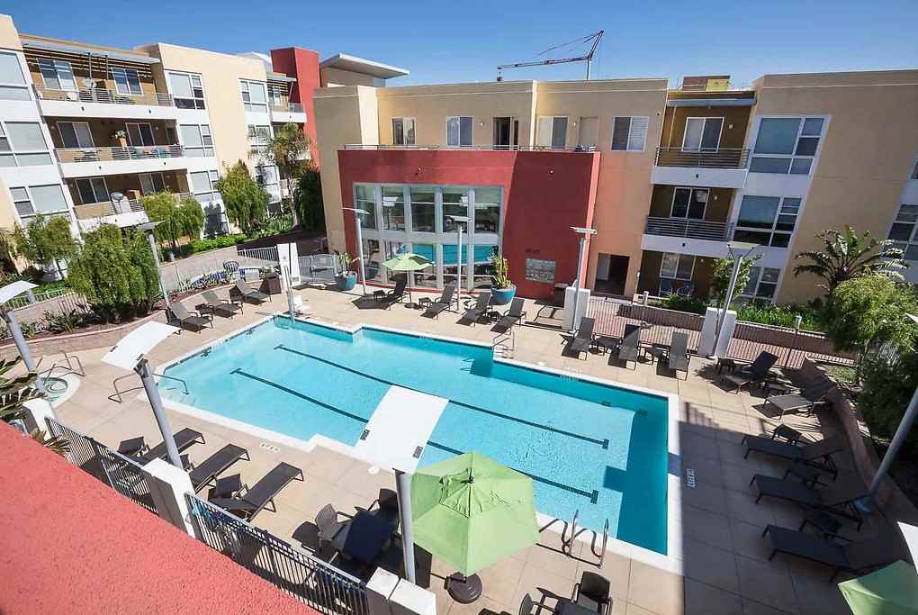 Avenue 64 - Photo 5 of 50