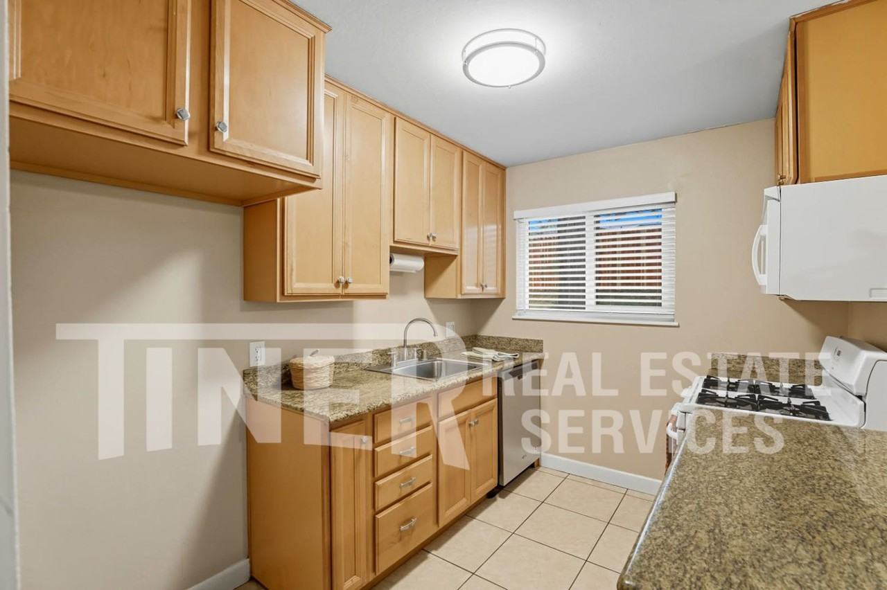 1411 Michael Way - Photo 7 of 26