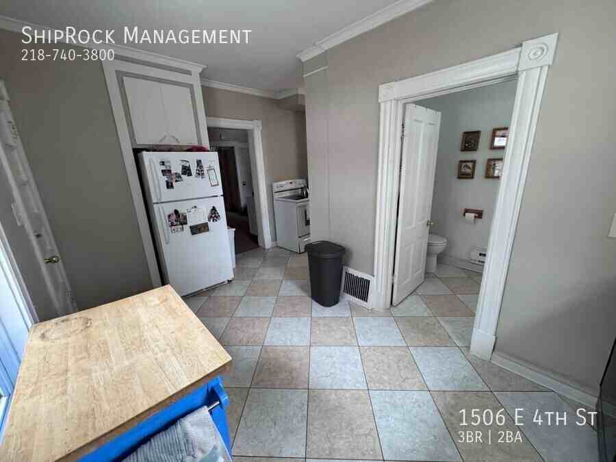 1506 E 4th St - Photo 3 of 16