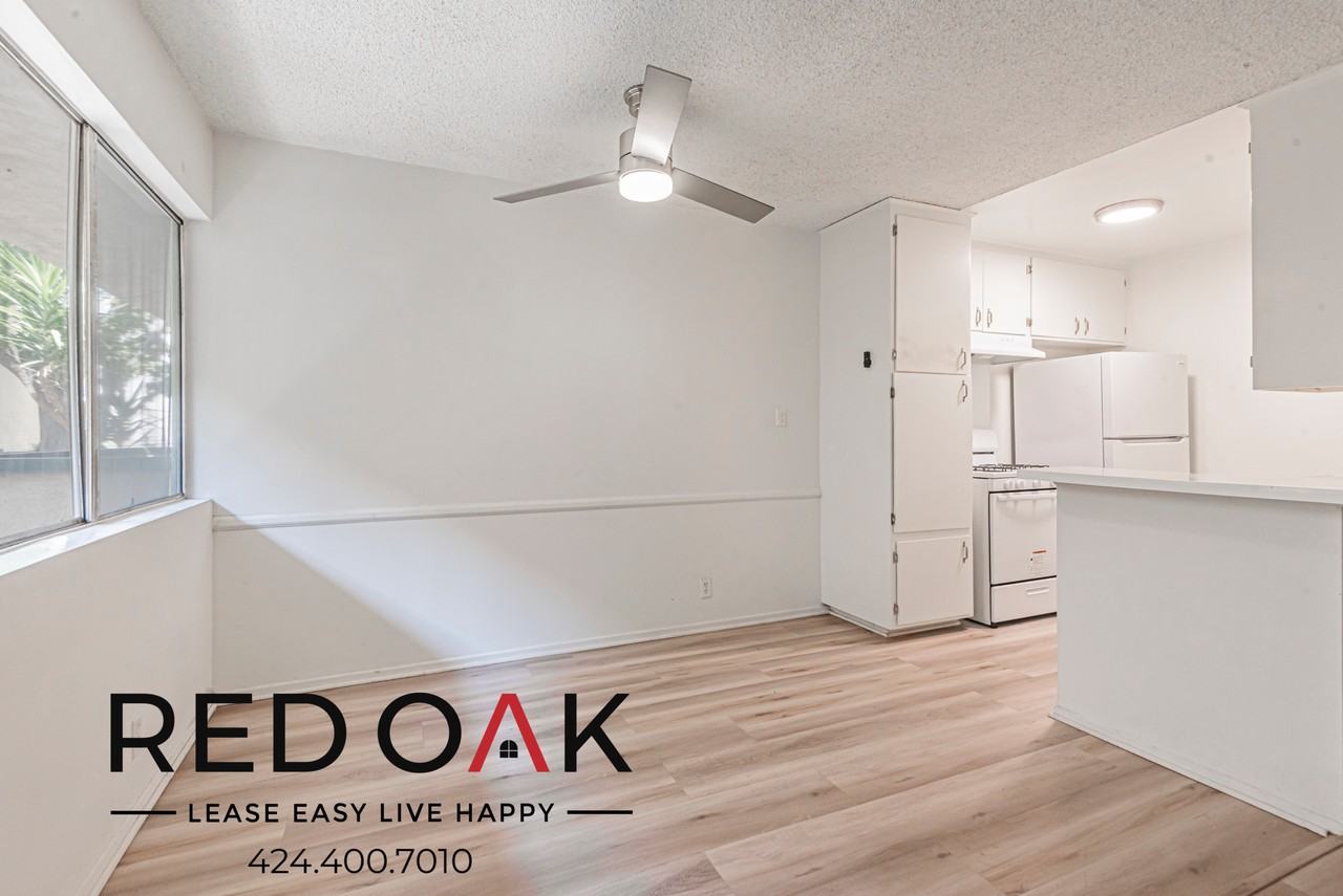 7071 Hawthorn Ave - Photo 6 of 12