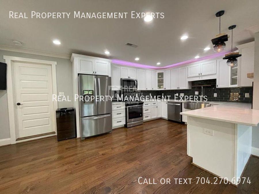 2243 Shamrock Dr - Photo 2 of 16