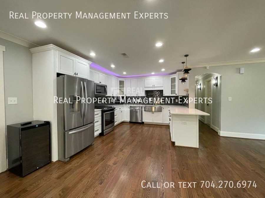 2243 Shamrock Dr - Photo 4 of 16