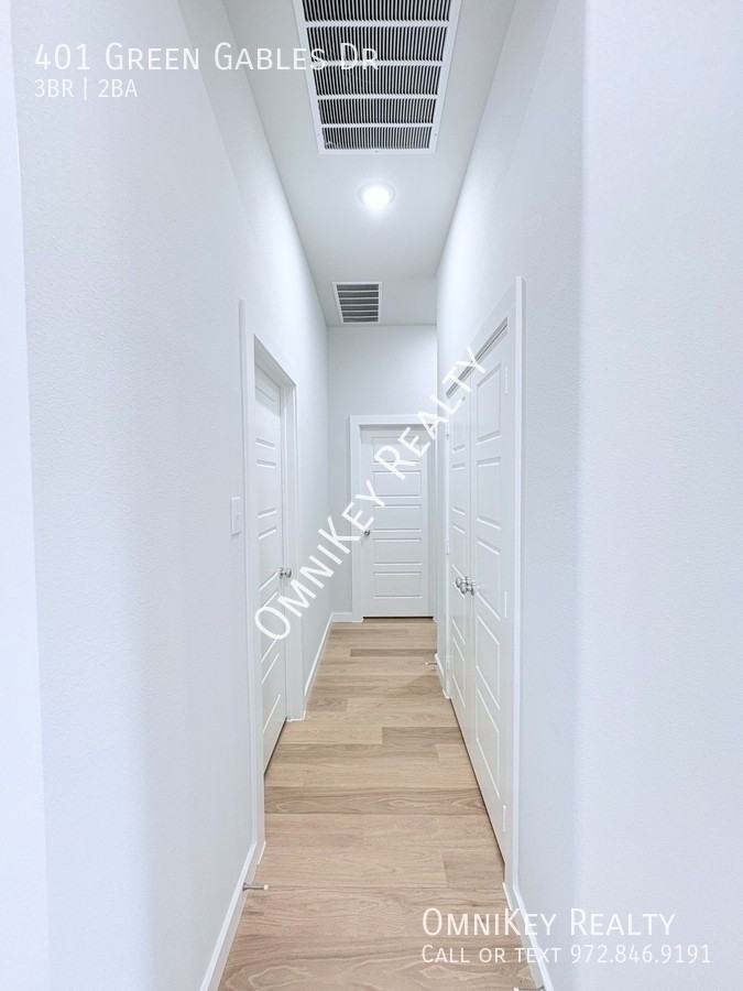 401 Green Gables Dr - Photo 6 of 42