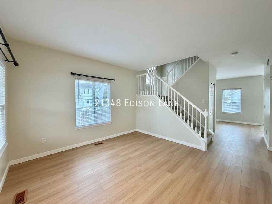 21348 W Edison Ln - Photo 2 of 12