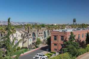 featured image of 350 E Taylor St