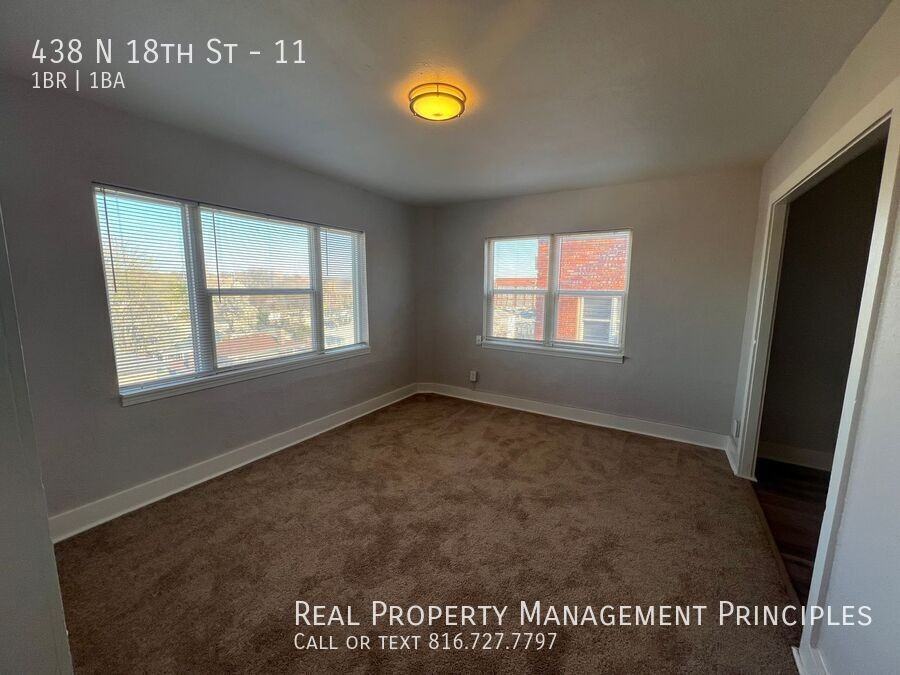 438 N 18th St #11 - Photo 2 of 7