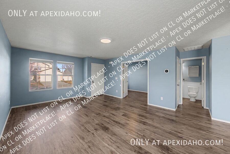 9309 W Shelterwood Dr - Photo 2 of 23