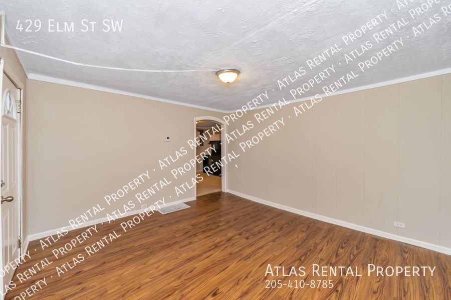 429 Elm St Sw - Photo 7 of 18