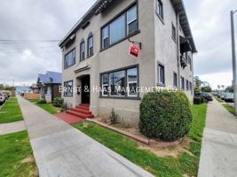 featured image of 702 E Burnett St