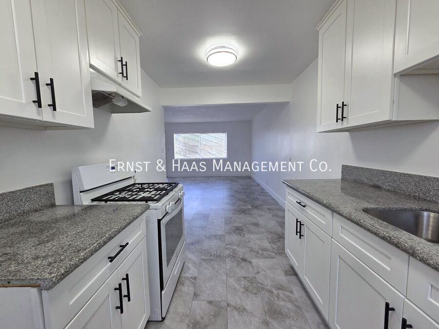 1440 Elm Ave #07 - Photo 6 of 13