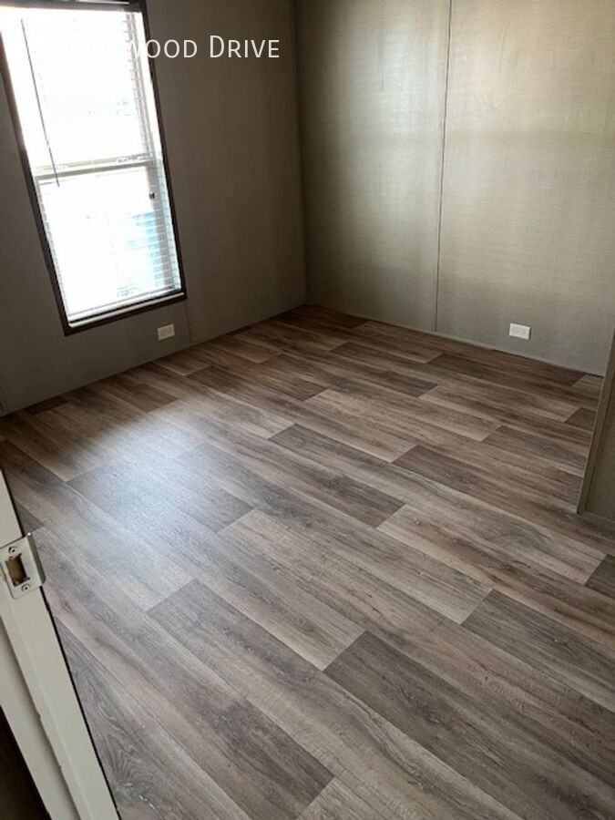 85 Oakwood Dr - Photo 3 of 5