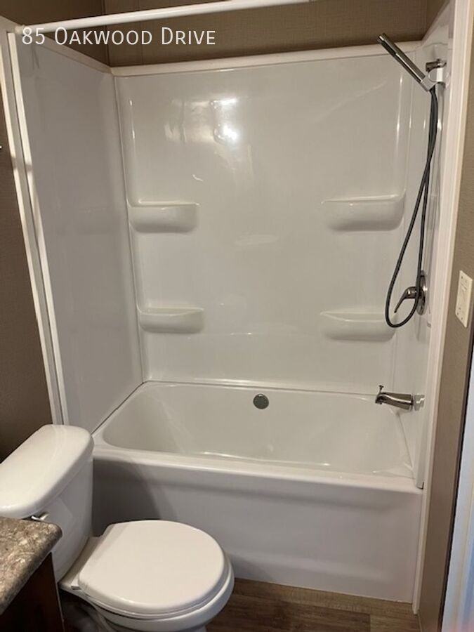 85 Oakwood Dr - Photo 4 of 5