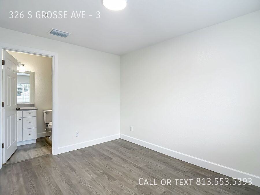 326 S Grosse Ave #3 - Photo 7 of 37