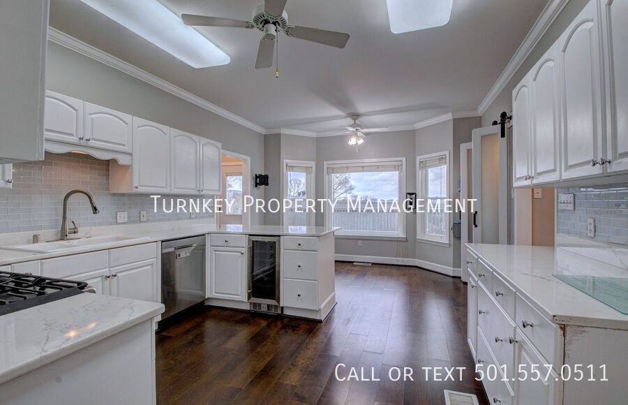 4314 Old Oak Dr - Photo 5 of 40