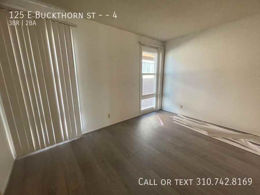 125 E Buckthorn St #4 - Photo 6 of 40