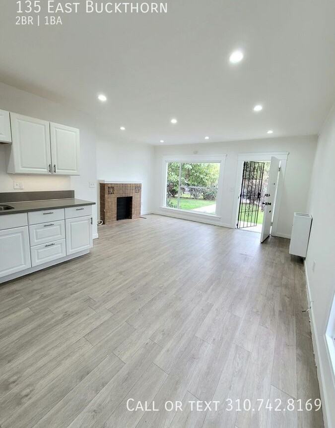 135 E Buckthorn St - Photo 5 of 11