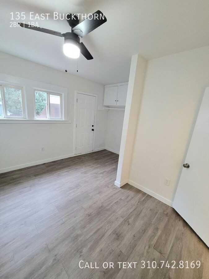 135 E Buckthorn St - Photo 6 of 11