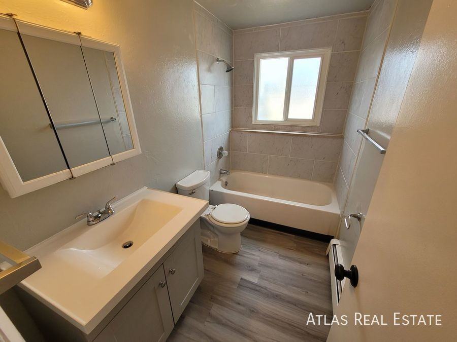 4206 Forrest Hill Rd #B - Photo 5 of 10