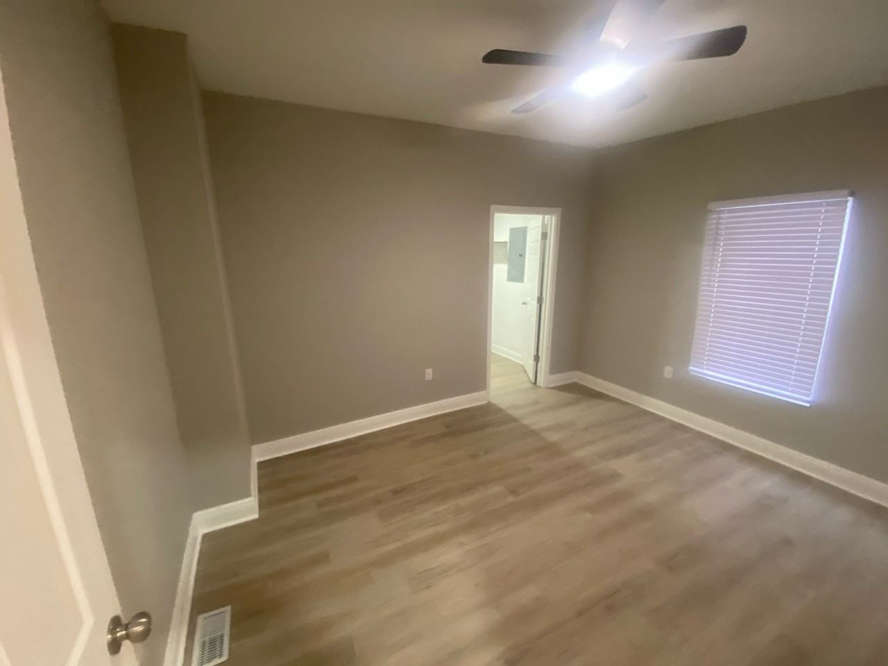 2226 Langley Ave #2226 - Photo 5 of 12