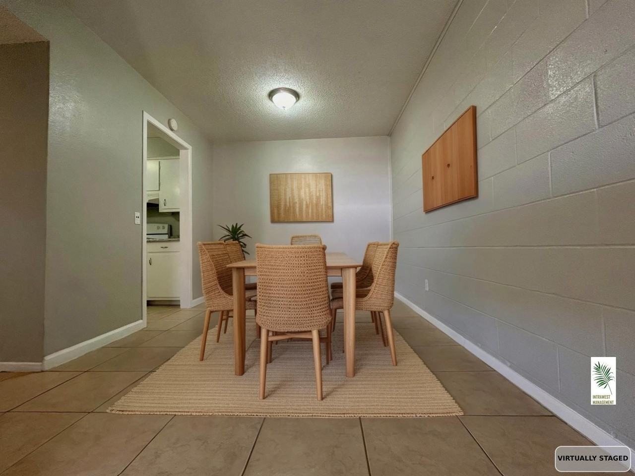 3826 Englewood Cir #3826 - Photo 3 of 19